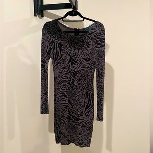 Alice Olivia Dress Sz Medium Gray Black Long Sleeve Tiger Stripes Leopard Print